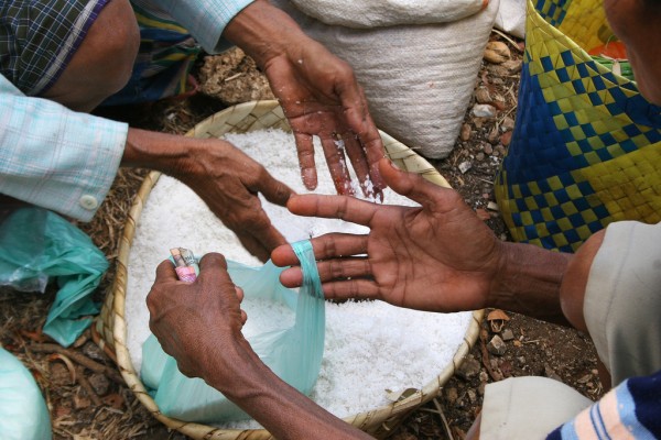 salt-indonesia-hands ...and then it's sold at the local market.