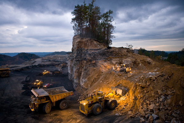 Removal of Overburden from blasting - Kayford Mountain, West Virginia