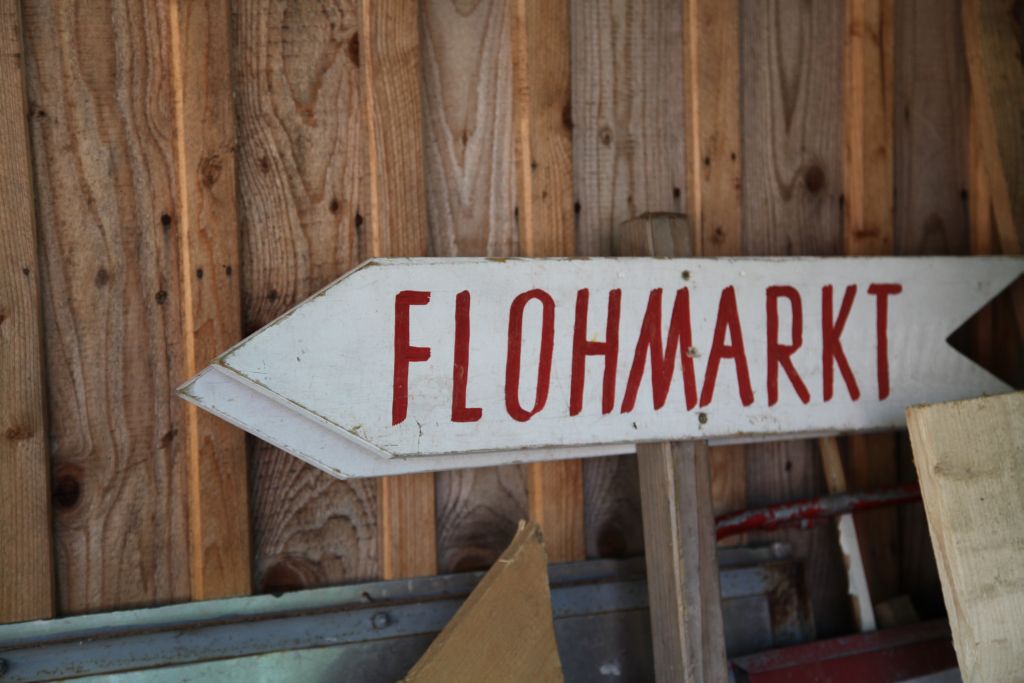 "Flohmarkt" = Fleamarket in German.