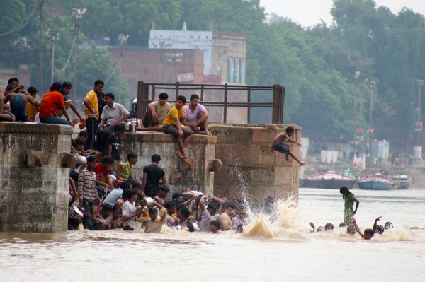 Varanasi+ganges+river