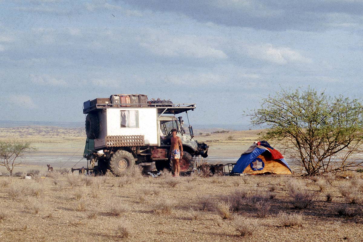 The Unimog was a great car for travelling Africa back in the days. Here we are in the Kalahari desert.