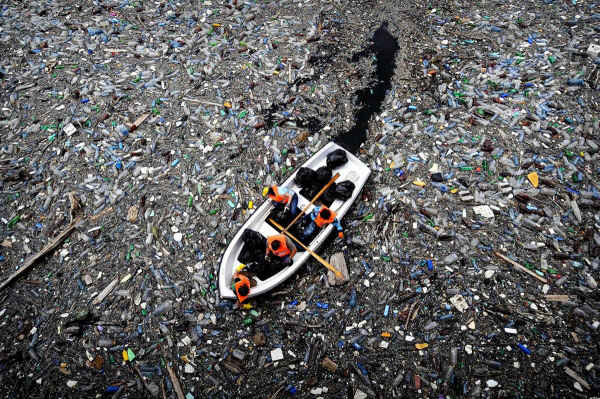 Photo source: http://greatpacificgarbagepatch.info/