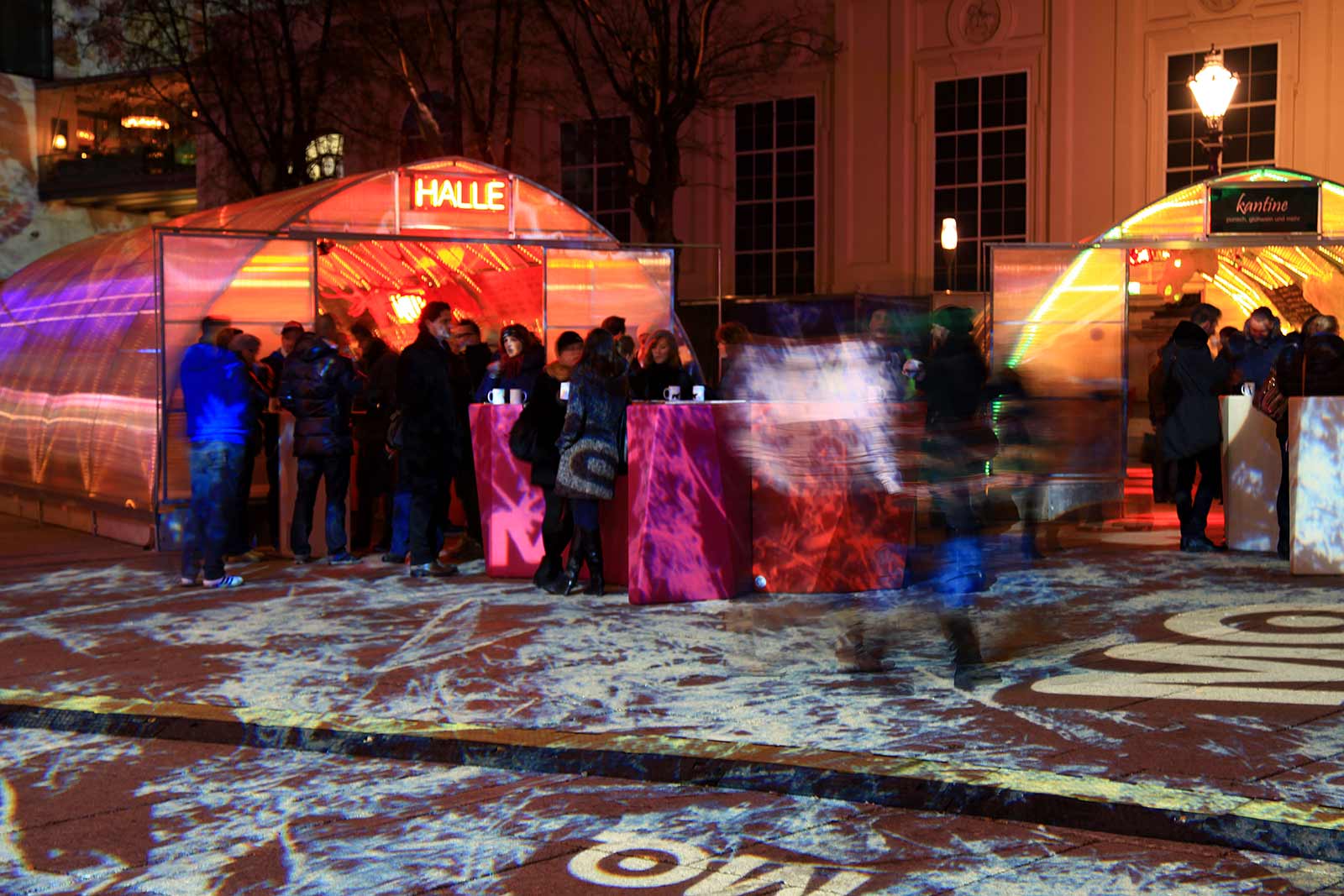 winterdorf-mq Stylish christmas market in the Museums Quartier.