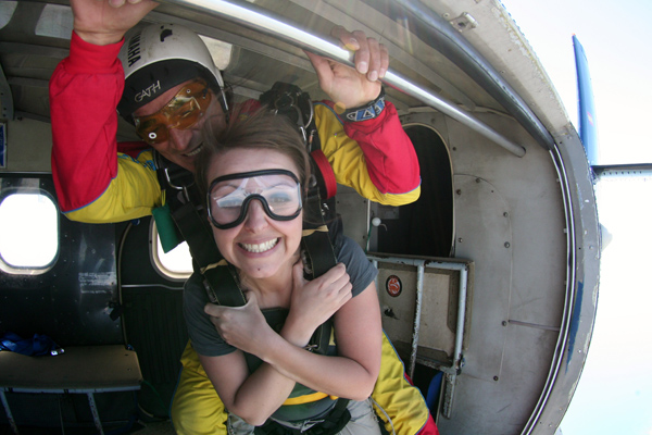 yvonne-skydiving