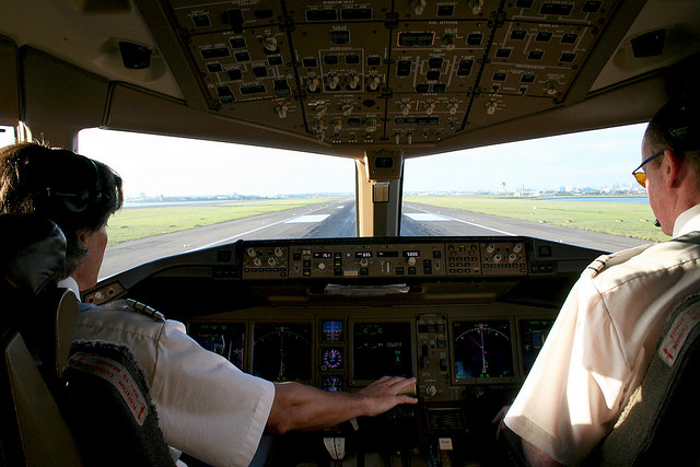 airplane-cockpit-sydney Take-off at Kingsford Smith International Airport - Sydney.