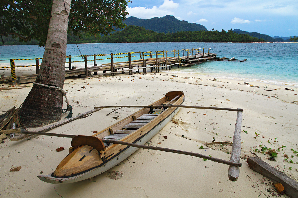 beach-paradise-indonesia-tropical-island-1