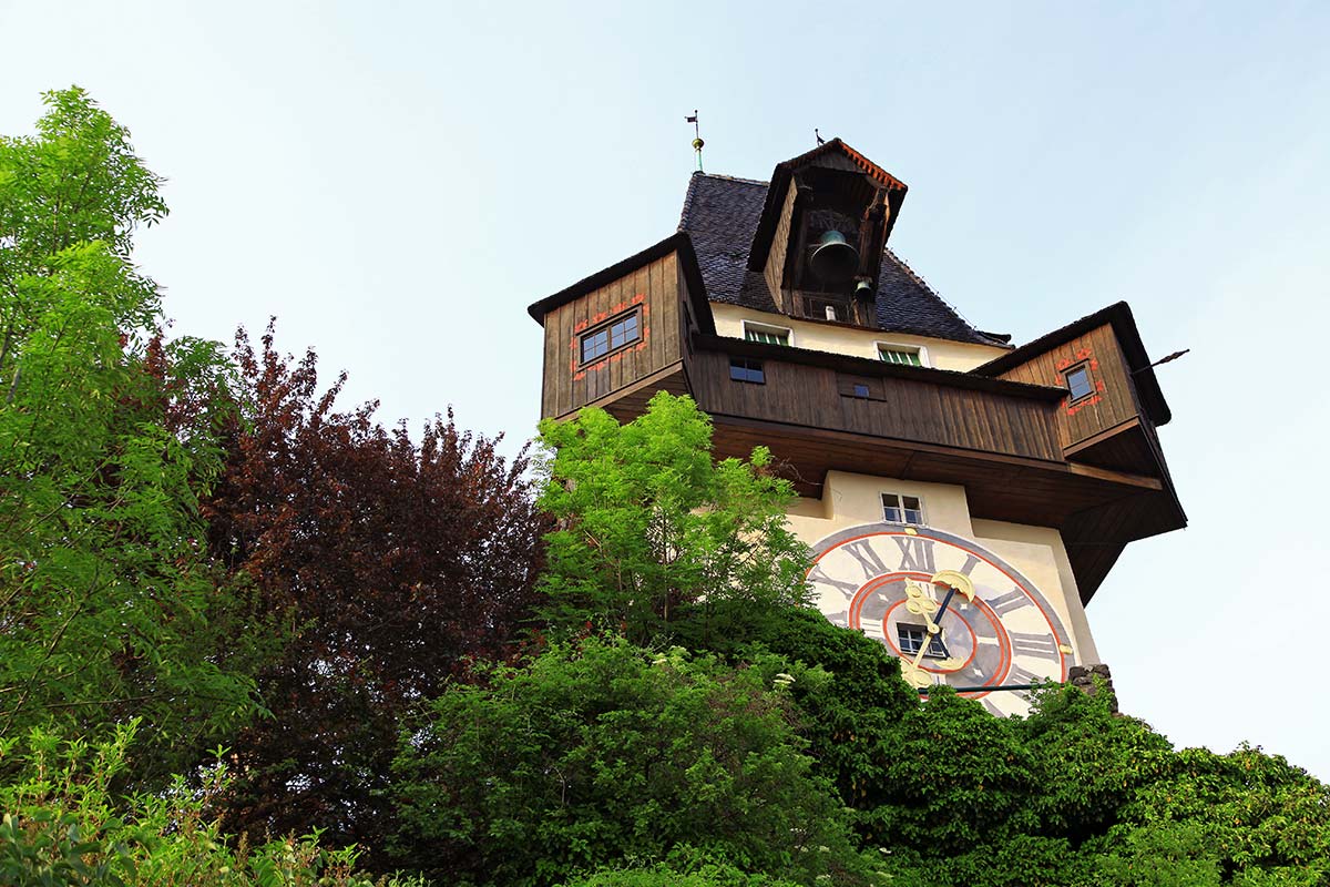 grazer-uhrturm-schlossberg-styria-austria-1