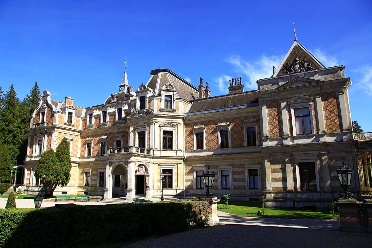 Hermesvilla is a palace in the Lainzer Tiergarten, in Vienna, a former hunting area for the Habsburg nobility. Today it's home to a café and museum great for weekend visits.