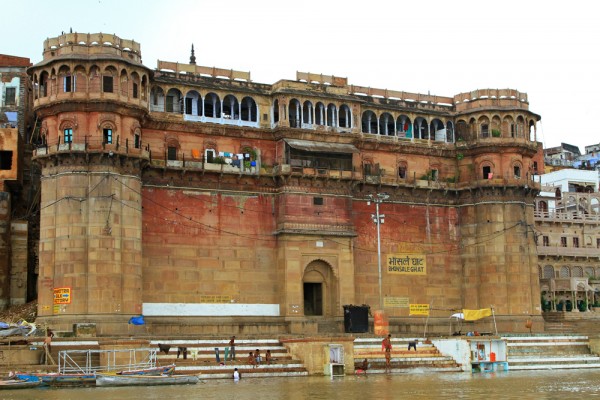 boat-ride-ganges-river-ghats-varanasi-india-4 The view of Varanasi from a boat ride on the Ganges river.