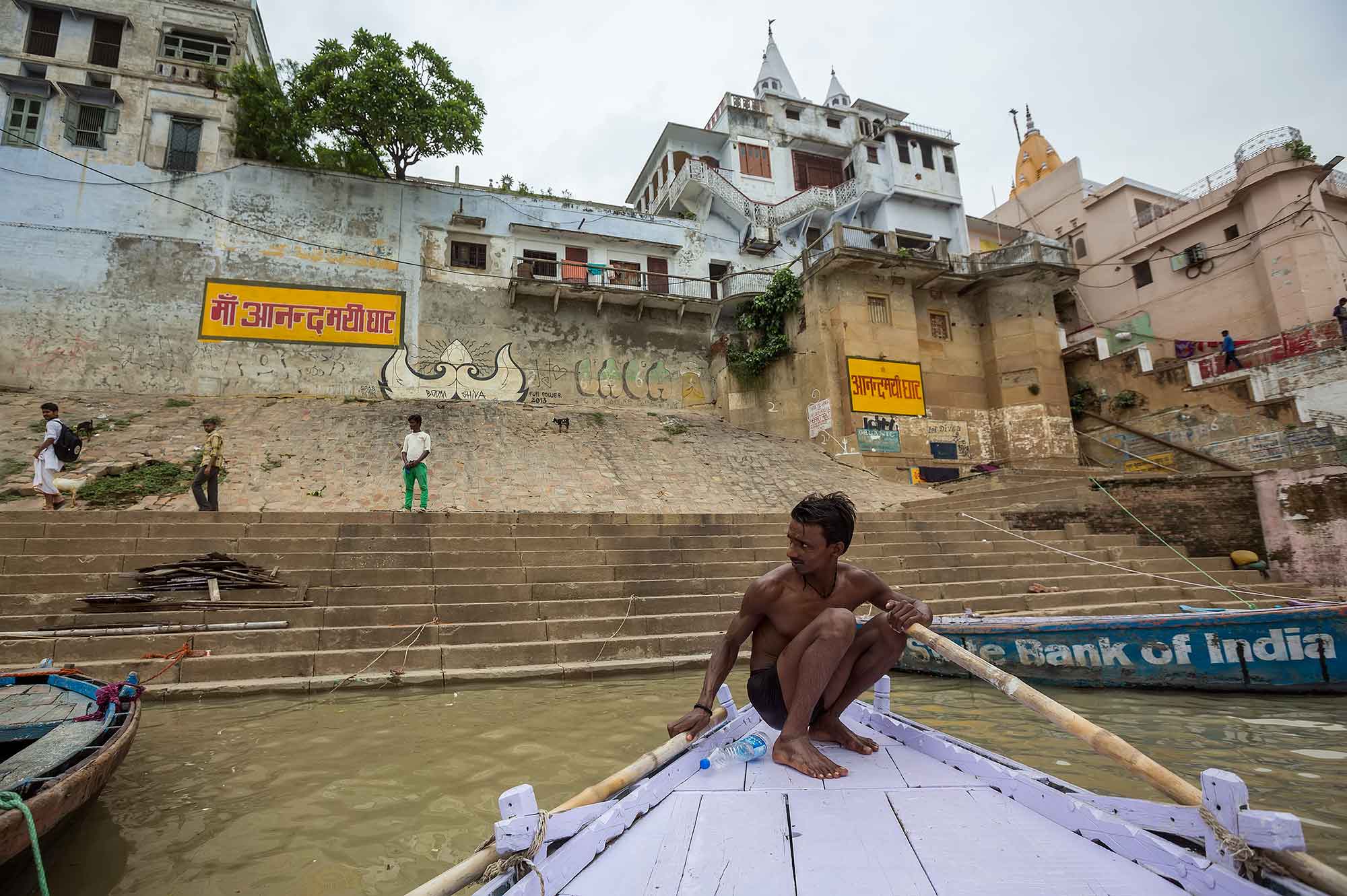 A boat ride along the Ganges river in Varanasi is an absolute must for any visitor!