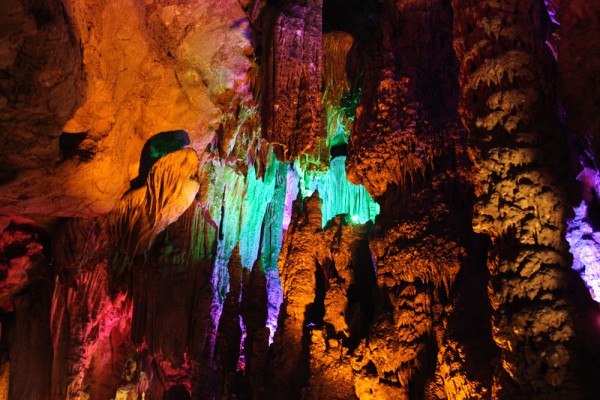 silver-cave-yangshuo-china-6 Inside Silver Cave in Yangshuo County, China.
