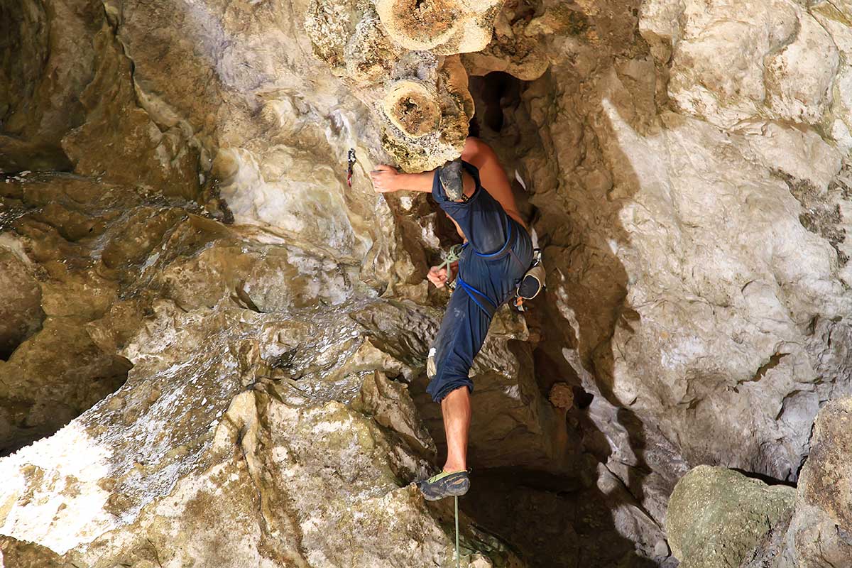 Only experienced climbers will find their way along the mountains in Laos. Only experienced climbers will find their way along the mountains in Laos.