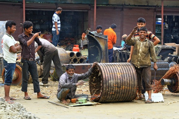 working-men-chittagong-ship-breaking-yard-bangladesh Working men in Chittagong, Bangladesh.