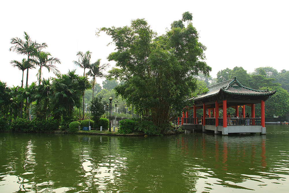 guangzhou-Yuexiu-park-china Yuexiu Park is a perfect combination of cultural relics and ecological tourism, reputed for its pretty water and hills as well as cultural relics.