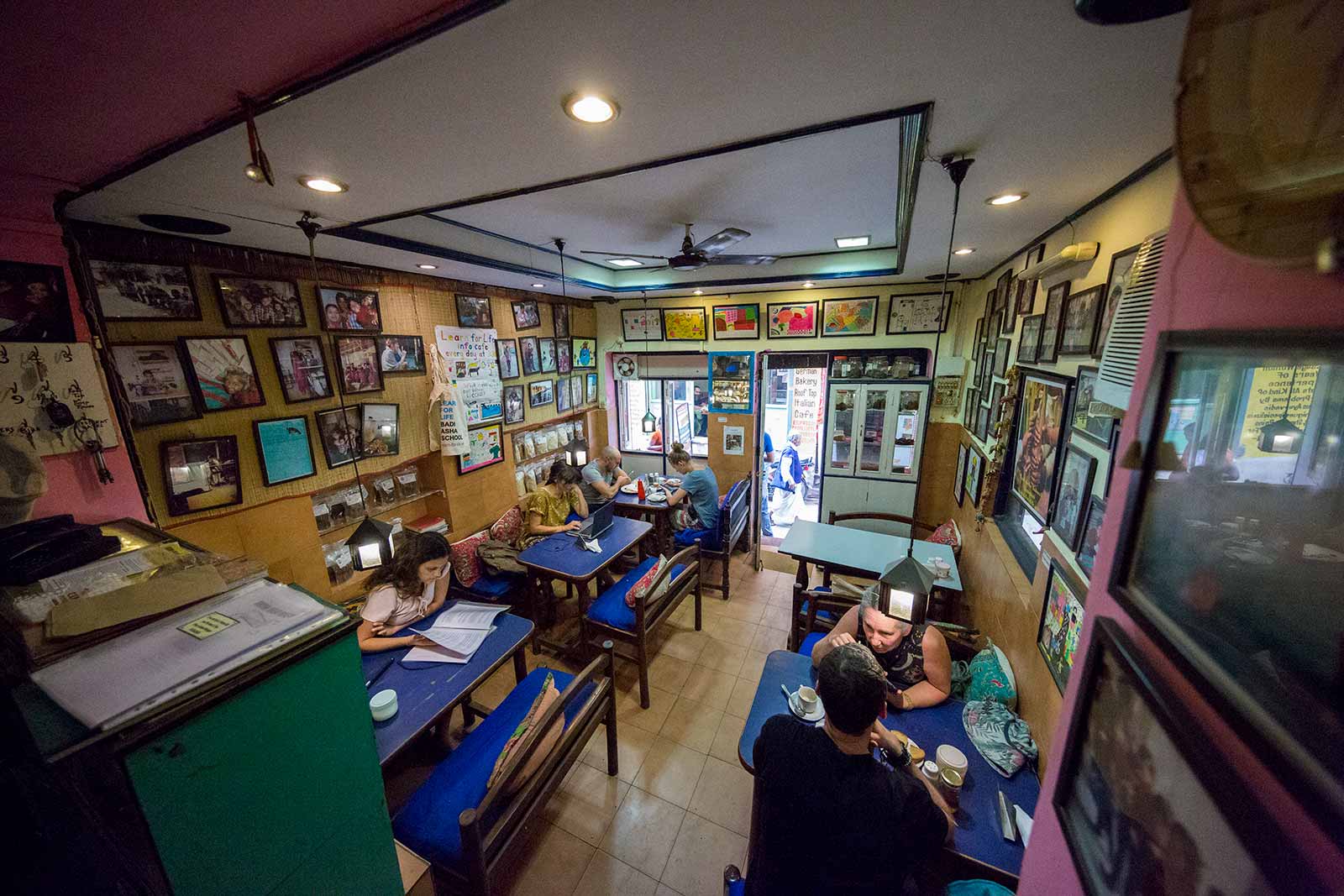 The ground floor of the Brown Bread Bakery also offers a few seating possibilities and is bet used when you don't have much time.