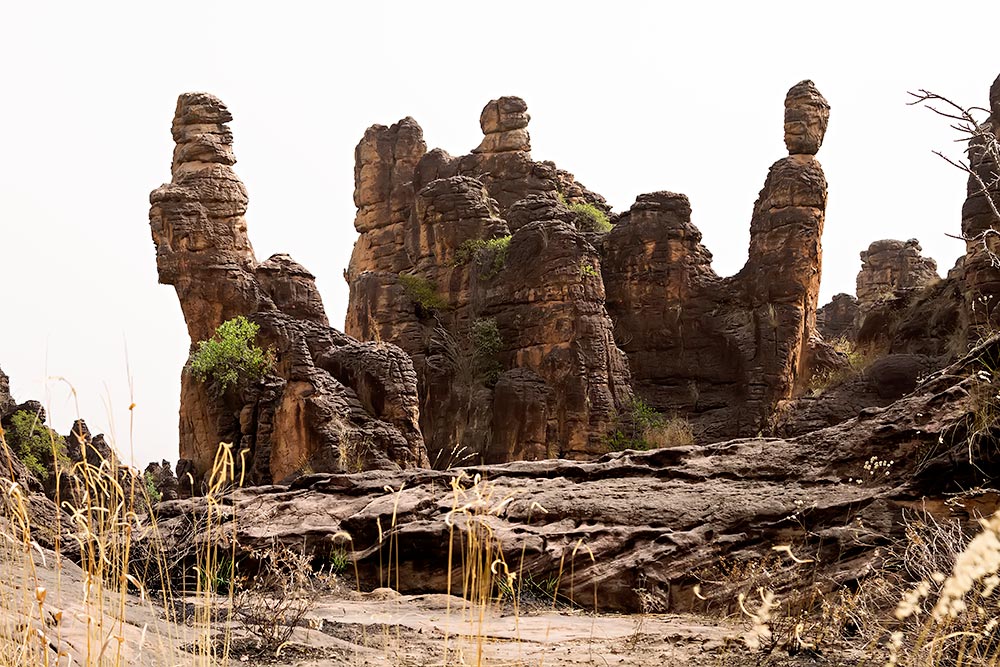 Walking around the rock formations "Pics de Sindou"near Banfora really gives you the impression of an "out of this world" location.