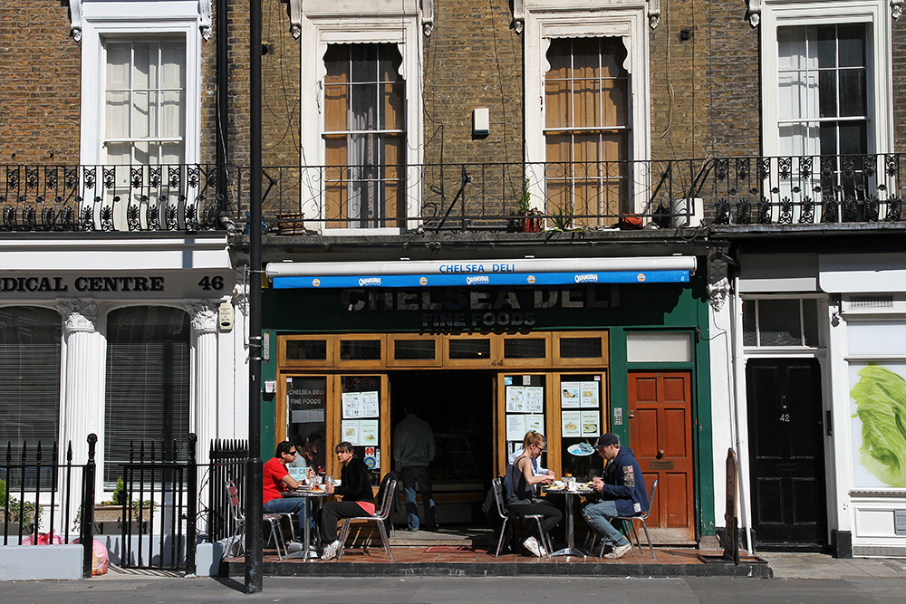 london-coffee-house-side-street-uk