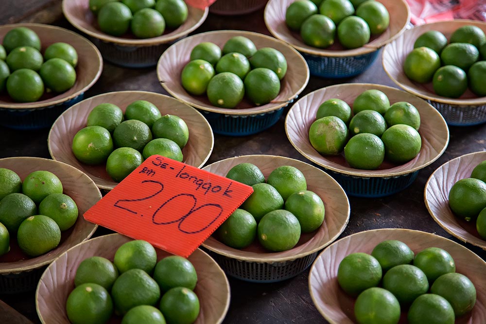 Fresh lime at Chow Kit market in Kuala Lumpur, Malaysia. Fresh lime at Chow Kit market in Kuala Lumpur, Malaysia.
