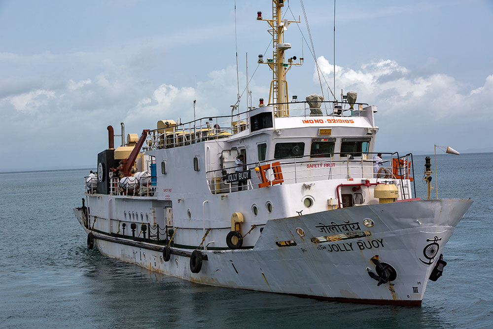 Our ferry "Jolly Buoy" waiting in Port Blair's harbour. Our ferry "Jolly Buoy" waiting in Port Blair's harbour.