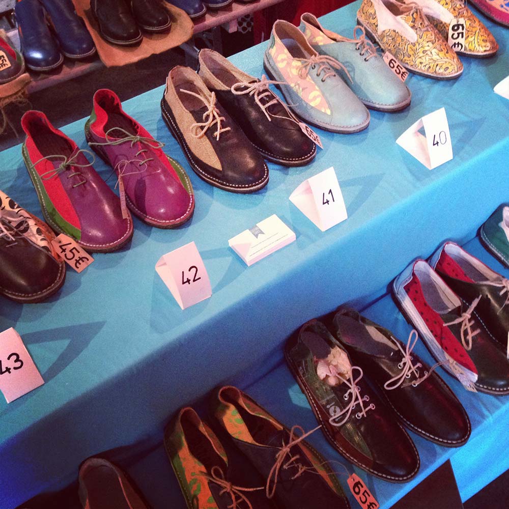 Shoes, cloths, jewelery ... cool and extraordinary presents to be found at the "Voodoo Market (happening only once every 4 months). Urban Spree in Berlin-Friedrichshain.