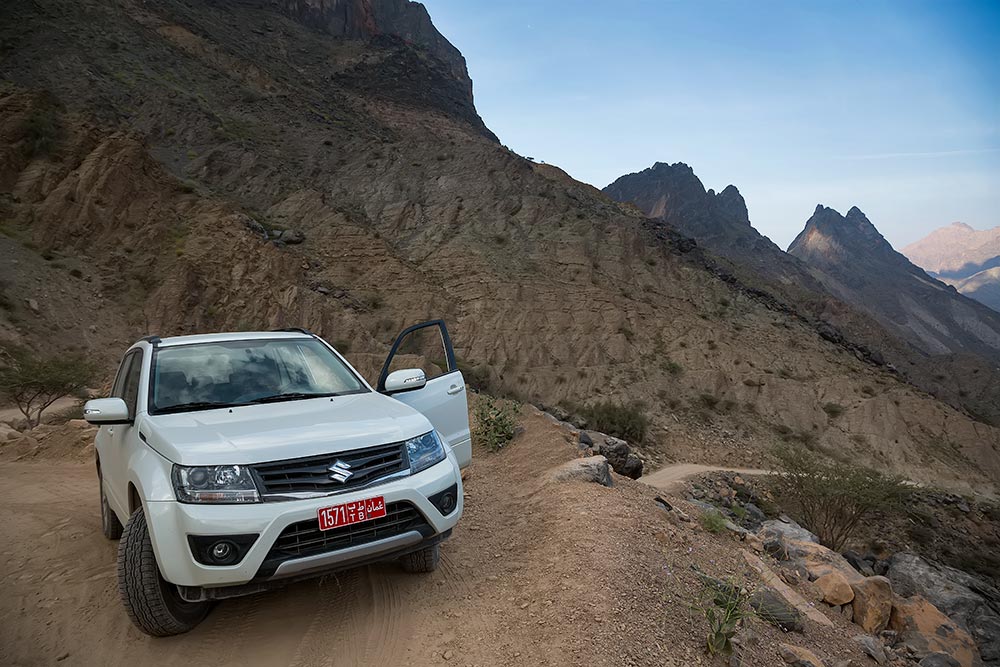 Experience the countryside of Oman with a good 4x4 SUV. Experience the countryside of Oman with a good 4x4 SUV.