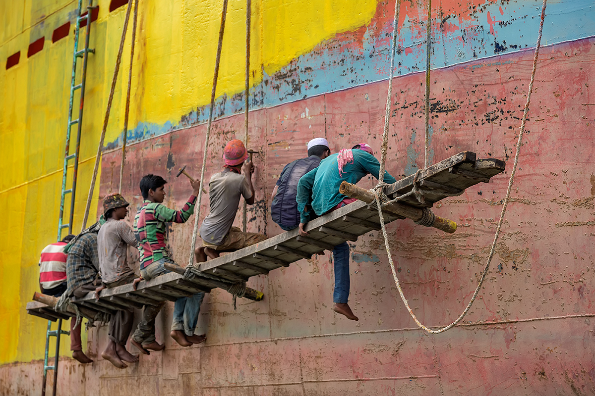 This ship is stationed in Sadarghat port to get a new paint-job done... This ship is stationed in Sadarghat port to get a new paint-job done...