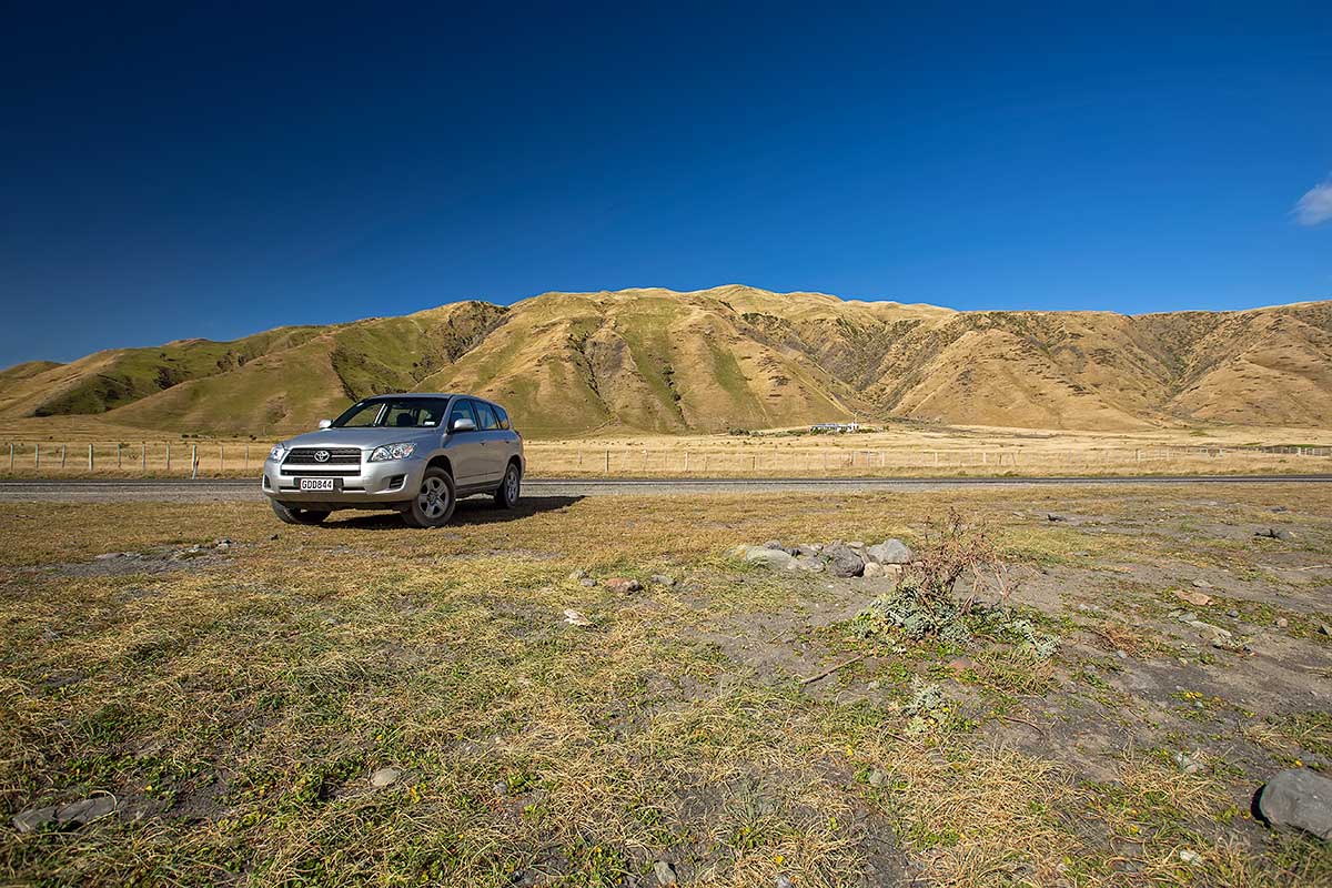 As a solo traveller through New Zealand, you can really feel 'alone' from time to time. Cape Palliser was definitely one of the loneliest places I have to.