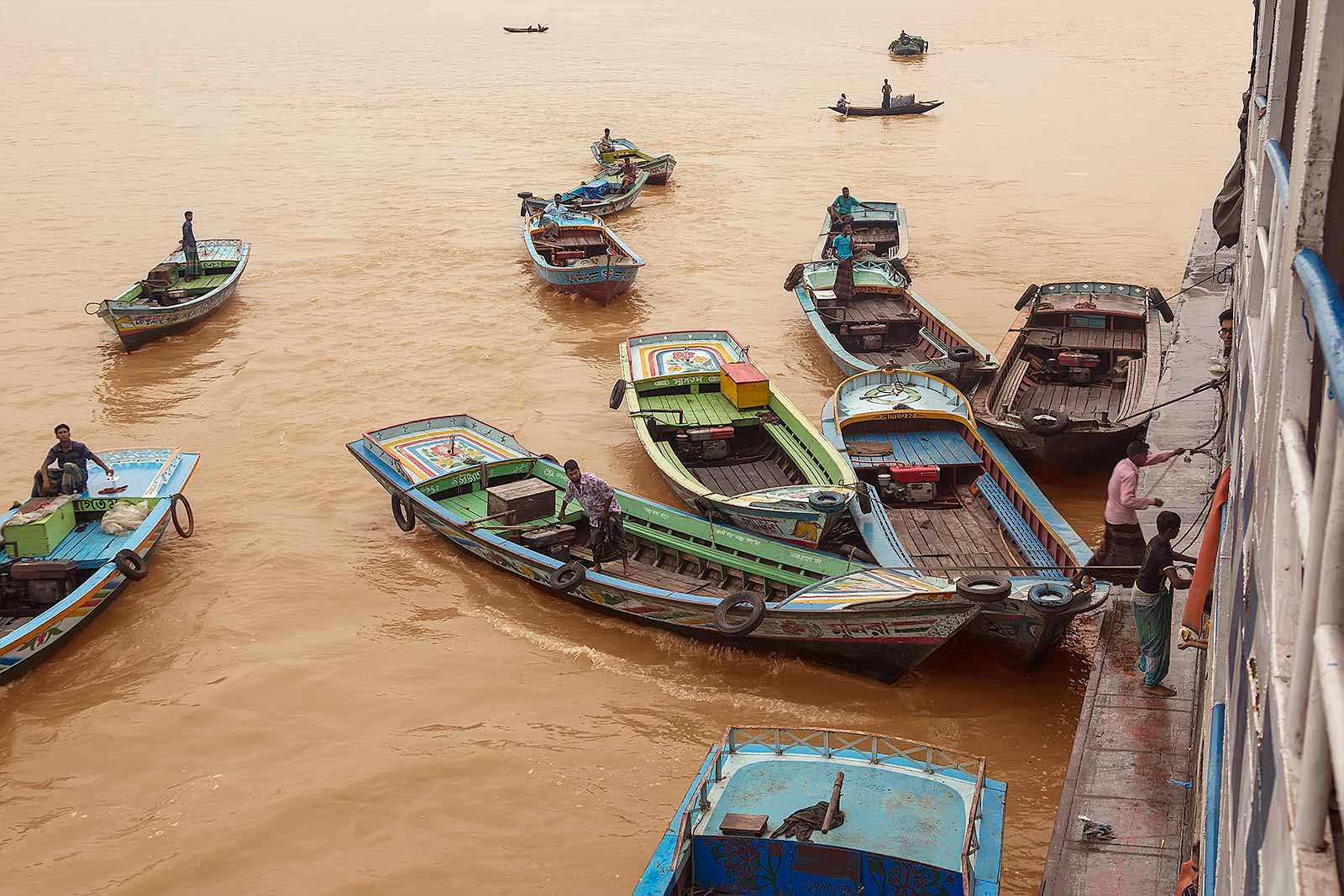 arriving-launch-swarupkathi-bangladesh