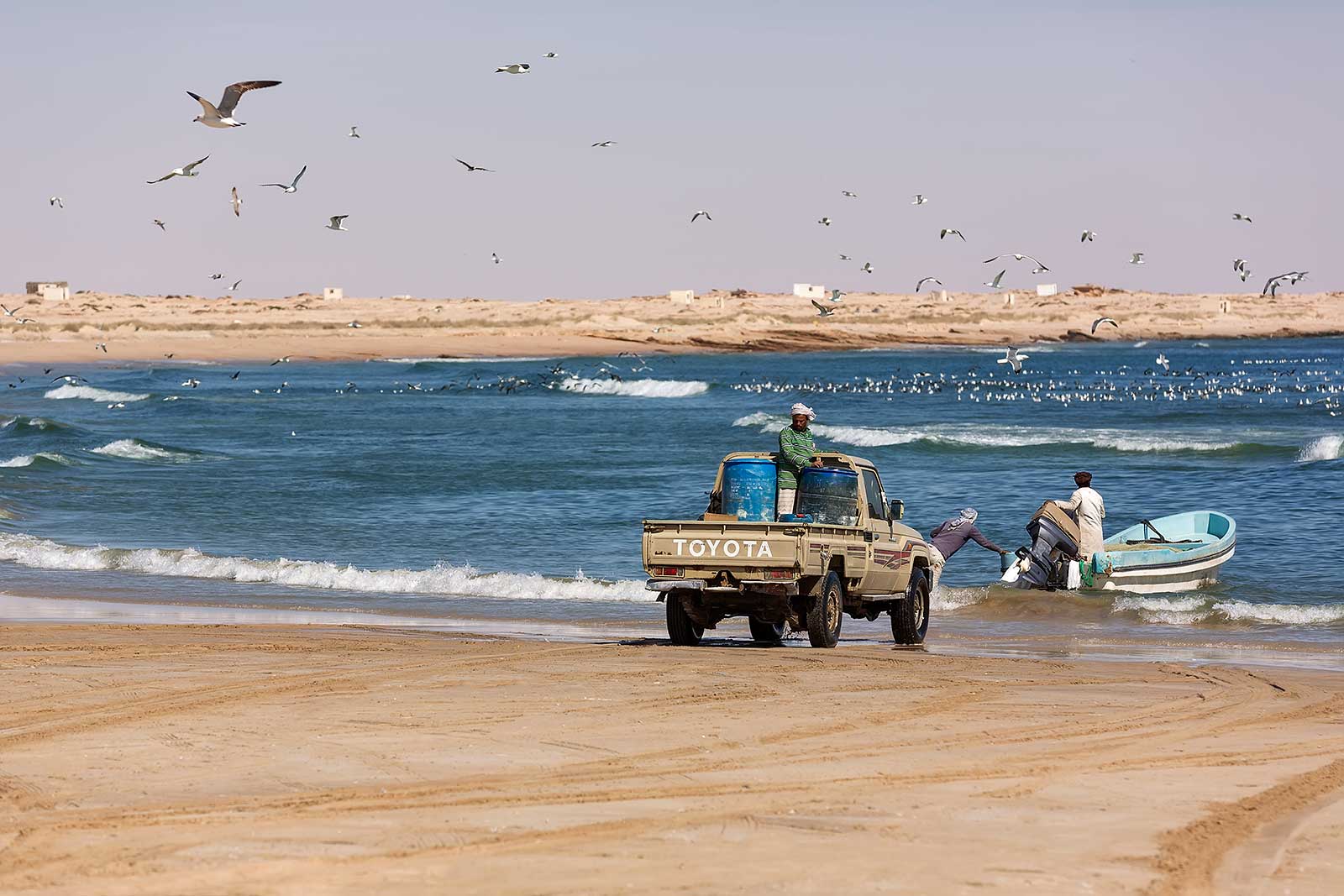 fishing-al-ashkharah-oman