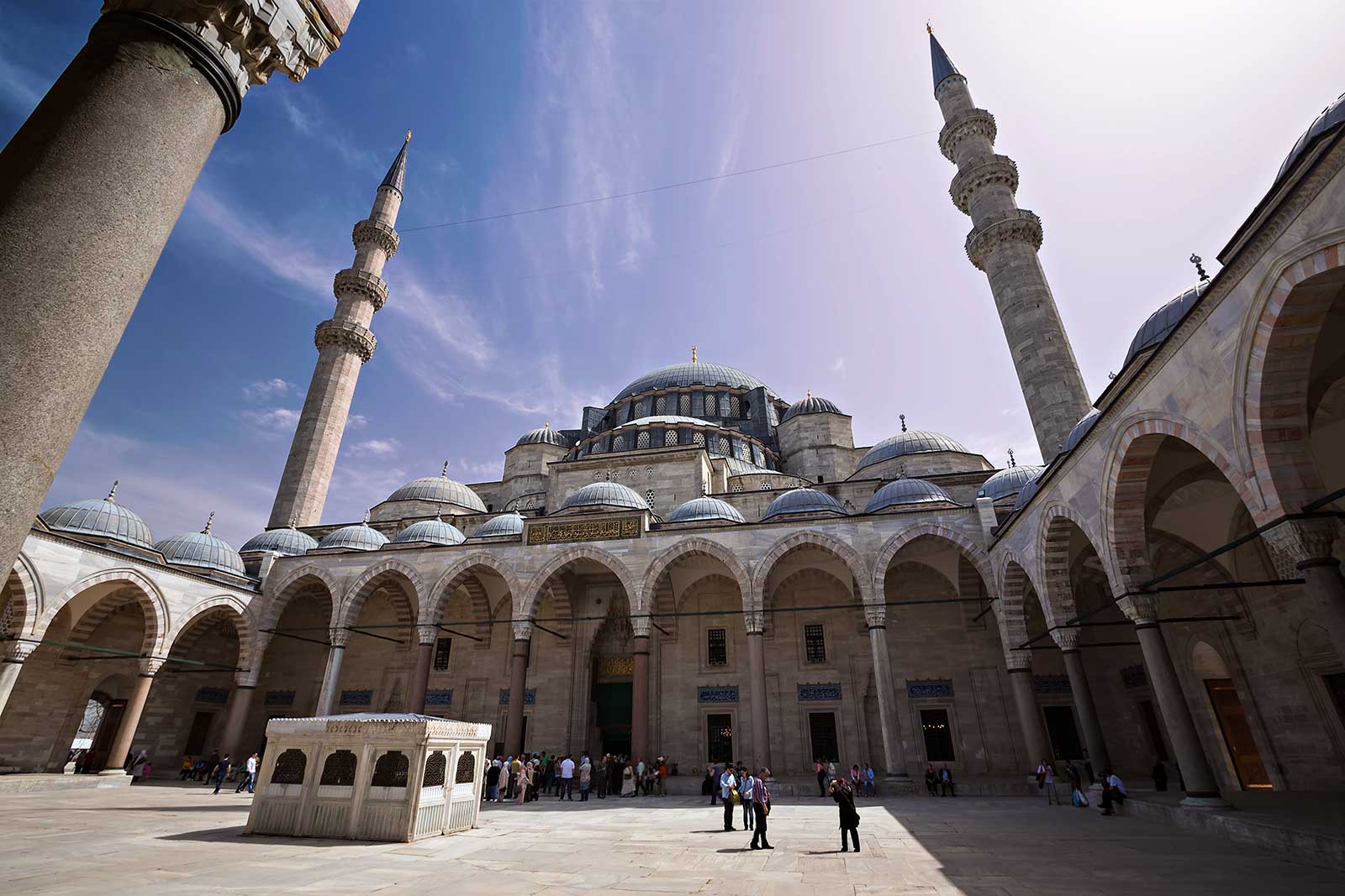 süleymaniye-mosque-istanbul-turkey-1