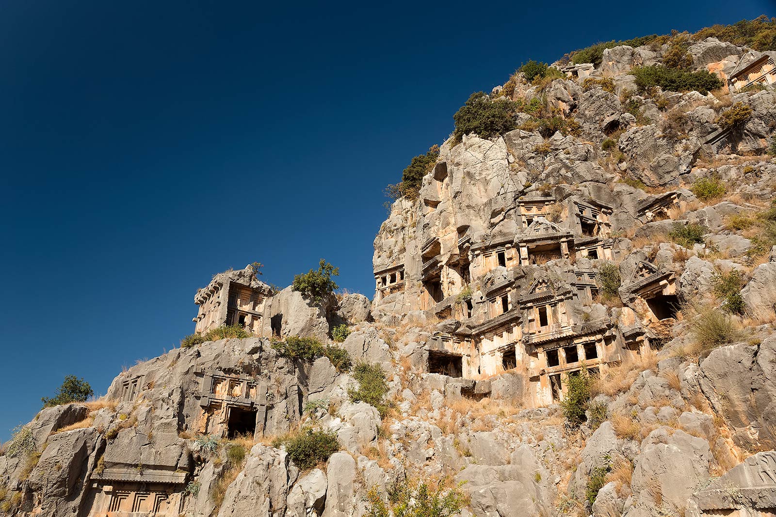 myra-demre-lycian-tombs-turkey-7