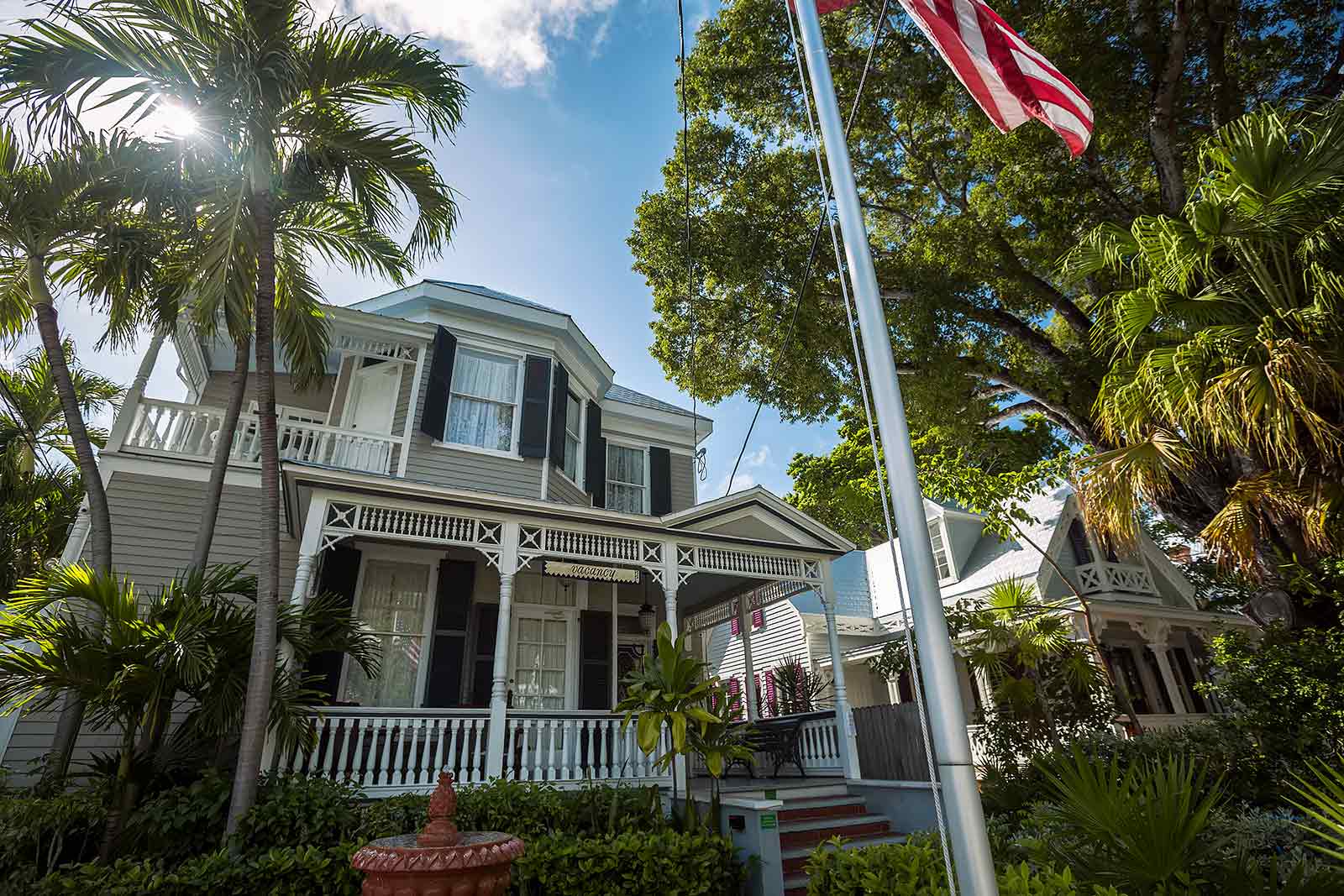 Each house in Key West looks different, but then again similar. It's well worth it to walk through the many streets of the city.